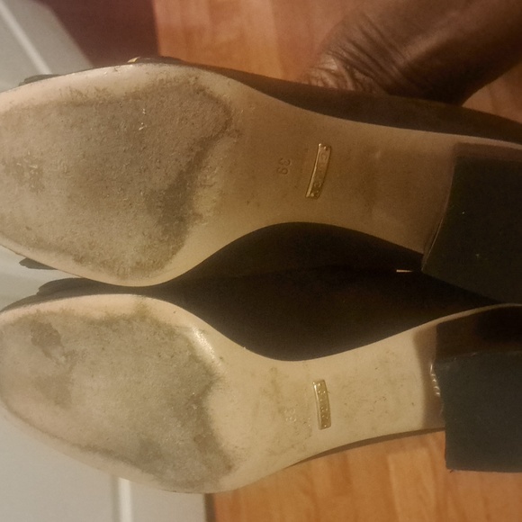 Closet clearance - Picture 9 of 16